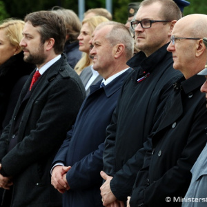 Minister obrany P. Gajdoš si na Slavíne uctil obete 2. svetovej vojny