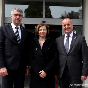 Minister Gajdoš vzdal gen. Štefánikovi hold s rezortnými kolegami z Francúzskej a Českej republiky