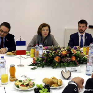 Minister Gajdoš vzdal gen. Štefánikovi hold s rezortnými kolegami z Francúzskej a Českej republiky