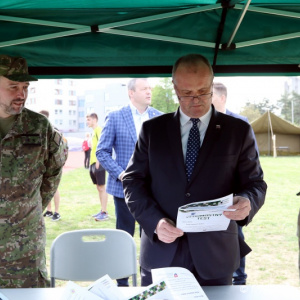 Branné súboje preverili fyzickú pripravenosť aj vedomosti študentov z Trenčianskeho kraja
