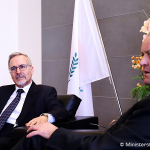 Minister Gajdoš rokoval s cyperským veľvyslancom Michalisom Stavrinosom