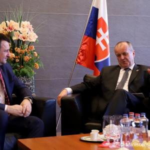Minister Gajdoš rokoval s českým veľvyslancom Tomášom Tuhým
