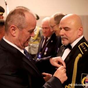 Minister Gajdoš ocenil priamych účastníkov vesmírnej misie 