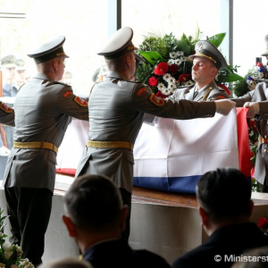 Slovensko sa rozlúčilo s hrdinom 2. svetovej vojny, generálom Milanom Píkom