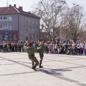 Minister Gajdoš si pripomenul 74. výročie oslobodenia Zlatých Moraviec