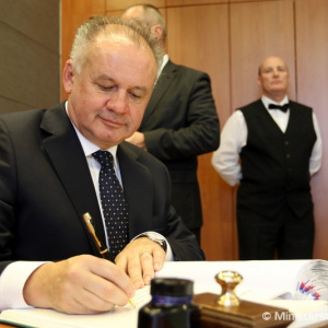 Predvianočné stretnutie vedenia rezortu obrany s prezidentom SR A. Kiskom