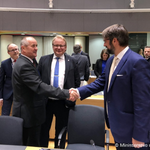 Ministri obrany a zahraničných vecí členských štátov EÚ potvrdili v Bruseli realizáciu novej vlny projektov PESCO