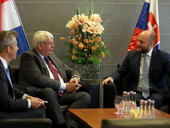 Oficiálna návšteva Henka Cor van der Kwasta na ministerstve obrany