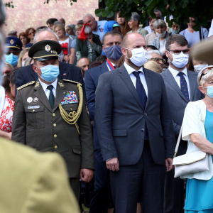 Minister J. Naď spoločne s generálom D. Zmekom