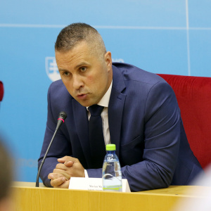 tátny tajomník Marian Majer