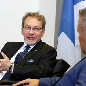 tátny tajomník M. Majer fínsky veľvyslanec rokovanie diskusia