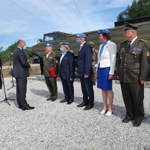 pamatnik v Seredi
