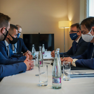 GLOBSEC6