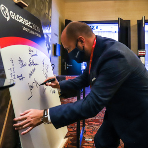 GLOBSEC8