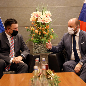 Minister_Jaroslav_Nad_v_rozhovore_s_ceskym_velvyslancom_Tuhym