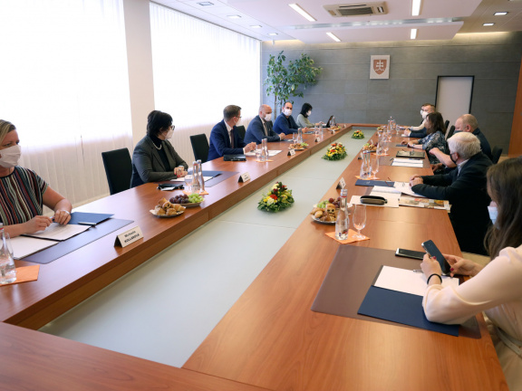 Rokovanie komisie k prechodu Múzea SNP (1)