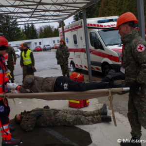 Vojenskí zdravotníci cvičili na Lešti so záchranármi a hasičmi