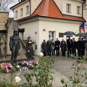 Pred 100 rokmi vznikla Československá republika, v Prahe si túto udalosť spoločne pripomenuli vojaci oboch štátov