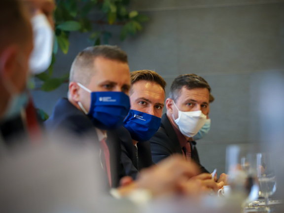 Rokovanie štátnych tajomníkov a vedúcich predstaviteľov bezpečn...