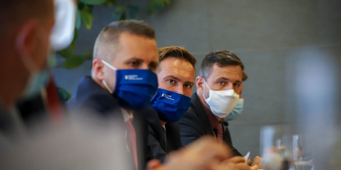 Rokovanie štátnych tajomníkov a vedúcich predstaviteľov bezpečn...