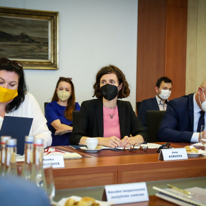 Rokovanie štátnych tajomníkov a vedúcich predstaviteľov bezpečn...