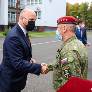Oceňenie vojakov a civilných osôb za realizáciu evakuácie z Afganistanu (11)