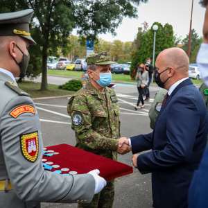 Oceňenie vojakov a civilných osôb za realizáciu evakuácie z Afganistanu (14)