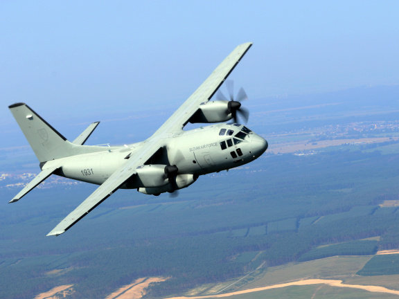 Ilustračný záber vojenského špeciálu Spartan C-27J počas letu