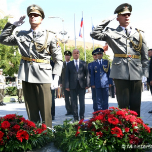 Minister obrany Peter Gajdoš si v Bratislave pripomenul 74. výročie Slovenského národného povstania 