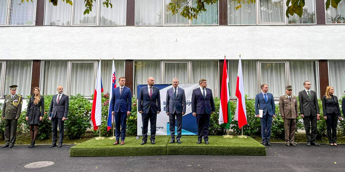rokovanie ministrov obrany V4 v Maďarsku (5)