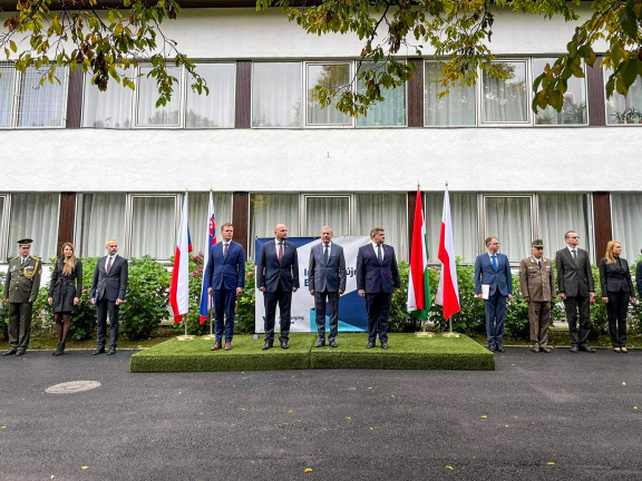 rokovanie ministrov obrany V4 v Maďarsku (5)