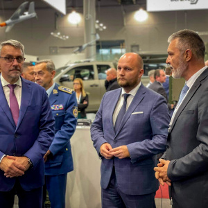 minister obrany J. Naď na IDET 2021 (6)