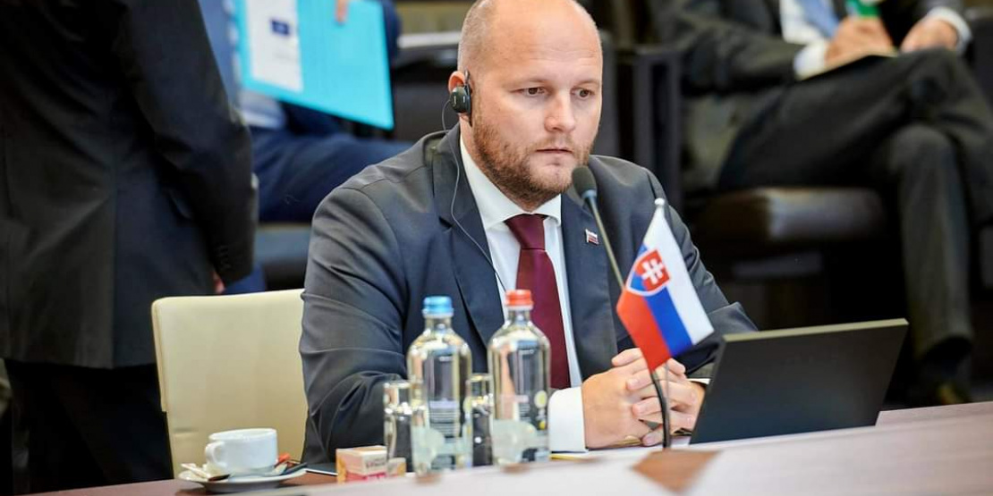 Minister J. Naď na rokovaniach NATO v Bruseli (1)