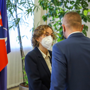 Rokovanie štátneho tajomníka M. Majera s veľvyslankyňou Španielskeho kráľovstva v SR L. Arribalzaga Ceballos (1)