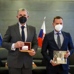 Rokovanie generálneho tajomníka P. Kozáka s rumunským princom Raduom (9)