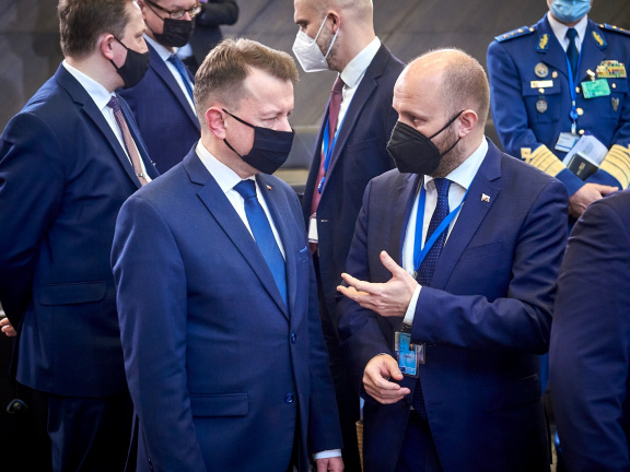 ministeriál NATO_16_17.2 (3)
