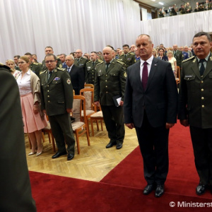 Profesionálni vojaci a zamestnanci rezortu obrany si pripomenuli 73. výročie ukončenia 2. svetovej vojny