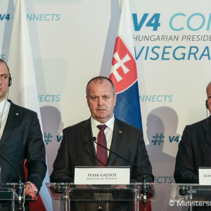 Ministri obrany CEDC: Stredná Európa je v téme bezpečnosti jednotná