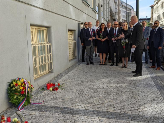 Pietna spomienka Praha (1)