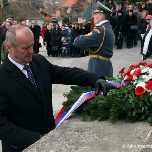 Minister Gajdoš si pripomenul 73. výročie vypálenia obce Skýcov