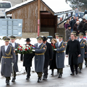 Minister obrany P. Gajdoš vzdal hold rumunským vojakom, ktorí padli pri oslobodzovaní Slovenska