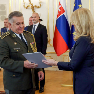 Odovzdanie dekrétu