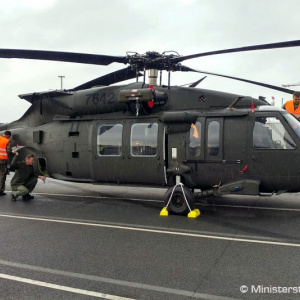 Do výzbroje ozbrojených síl pribudli ďalšie dva vrtuľníky UH-60M Black Hawk