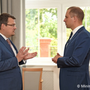 Štátny tajomník R. Ondrejcsák rokoval s podtajomníkom ministerstva národnej obrany Poľska T. Szatkowskim