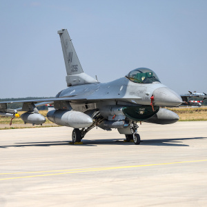 Stíhacie lietadlo F-16