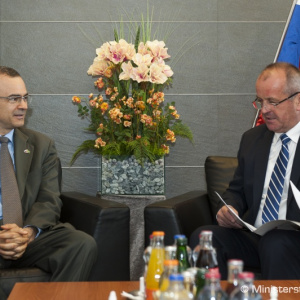 Minister Gajdoš rokoval s brazílskym veľvyslancom Luisom A. B. Carneirom