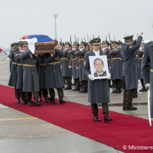 Vládny špeciál priviezol z Bosny a Hercegoviny telo zosnulého slovenského vojaka