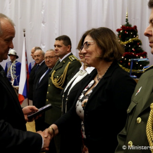 Zamestnanci rezortu obrany a profesionálni vojaci si pripomenuli 25. výročie vzniku Slovenskej republiky a Ozbrojených síl SR