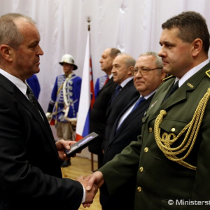 Zamestnanci rezortu obrany a profesionálni vojaci si pripomenuli 25. výročie vzniku Slovenskej republiky a Ozbrojených síl SR