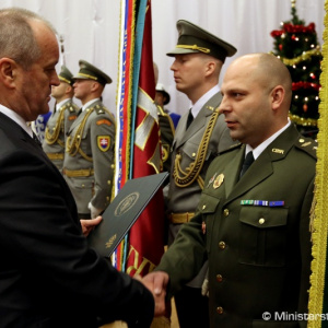 Zamestnanci rezortu obrany a profesionálni vojaci si pripomenuli 25. výročie vzniku Slovenskej republiky a Ozbrojených síl SR